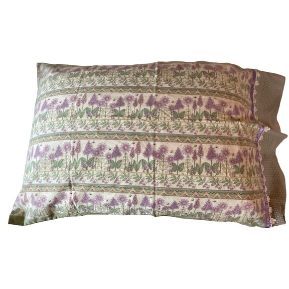 Vintage Handmade Pillowcases Set of 2 Used Standard Size Purple Green Floral - Picture 4 of 16